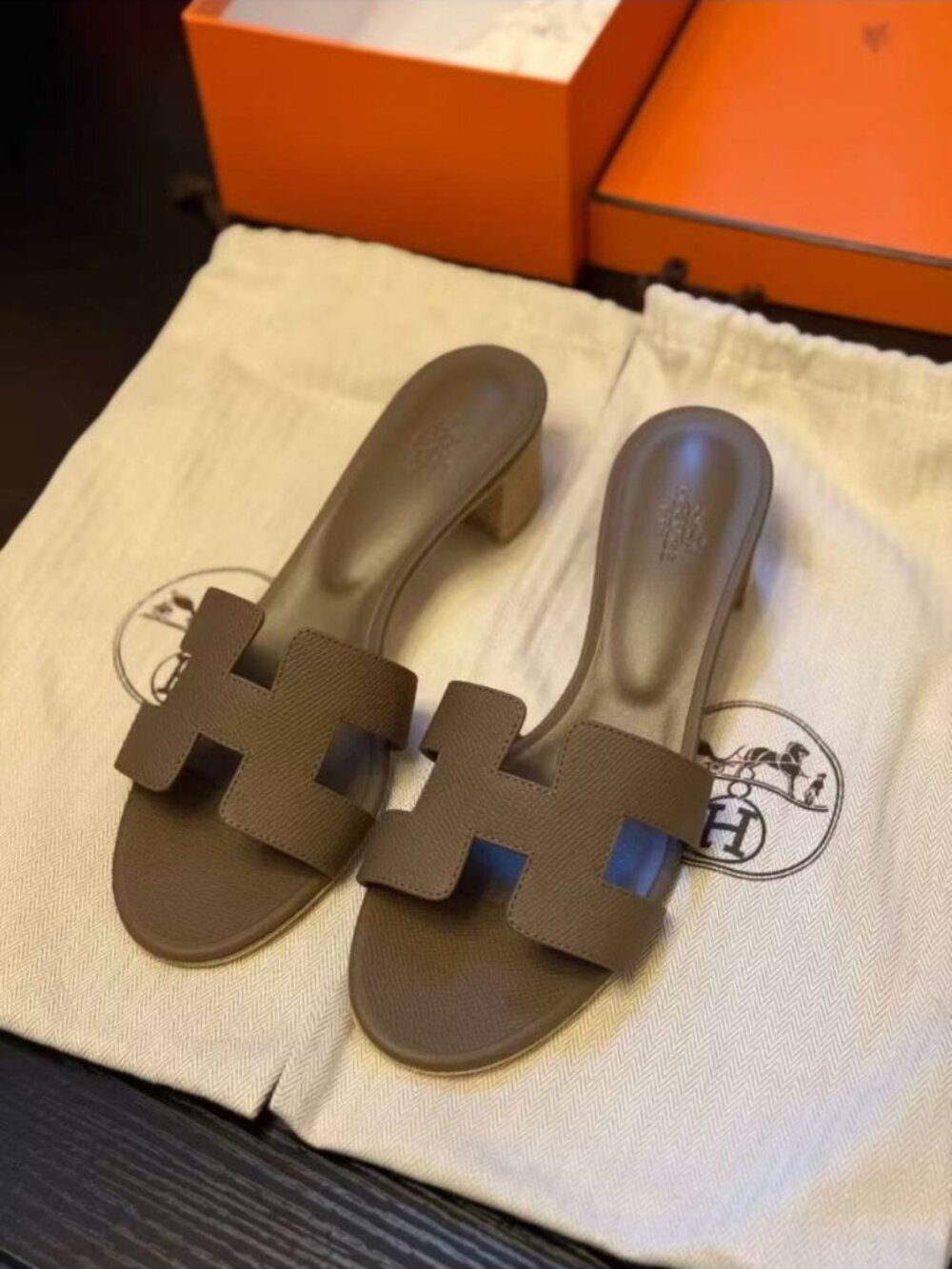 HERMÈS Elephant Grey Suede Open‑Toe Kitten Heel Slide Sandals